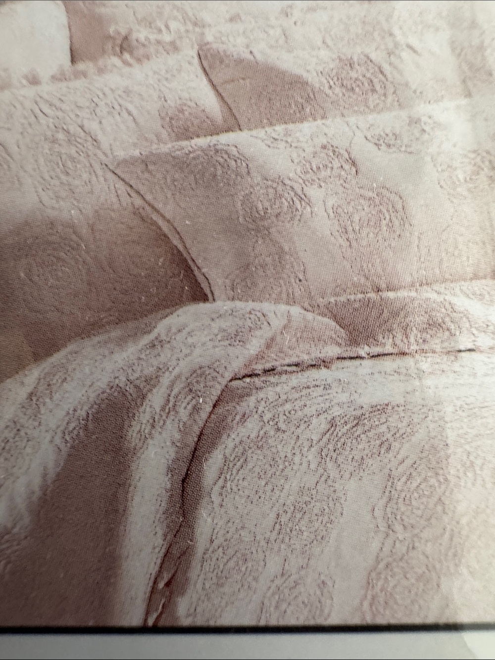 New without tag. Soft Pink Quilted Floral Bedspread set with Ruffle Edge